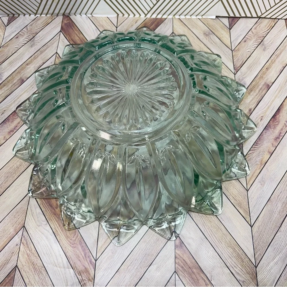 Vintage Federal Glass Bowl Starburst Carnival Blue/Green Petal Cross‎ 10.25